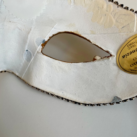 Venetian Red, White, Gold Papier-mâché Carnival Mask Decorative Decor - Picture 6 of 9